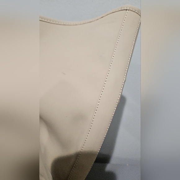 ASOS DESIGN Wide Fit Carla chunky flatknee boots in cappuccino. Size US 6 - Picture 13 of 15